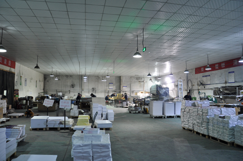 豪彩佳印生產(chǎn)車間