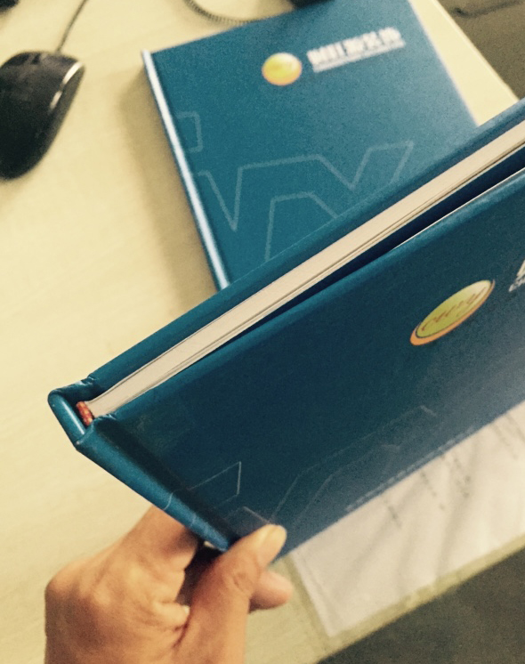 財(cái)旺源裝飾硬殼精裝畫(huà)冊(cè)裝訂方式