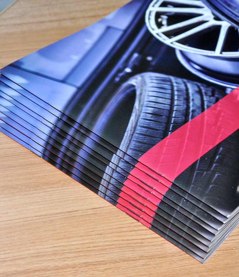 豪彩佳印去買車宣傳冊(cè)印刷